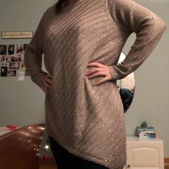 Apt. 9 Tops - APT. 9 Sparkly Top Size Ox